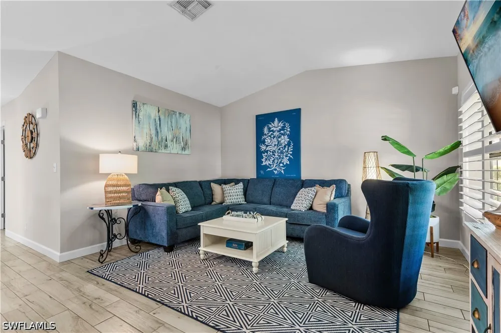 94th Avenue Naples, FL 34108