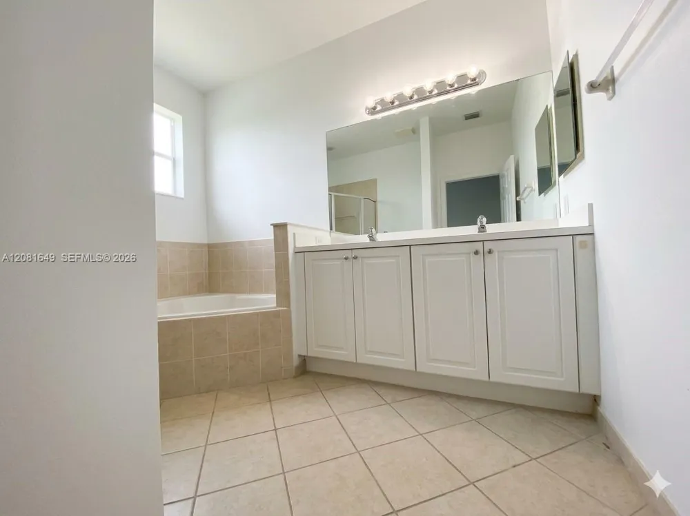 8986 SW 225th St #. Cutler Bay, FL 33190