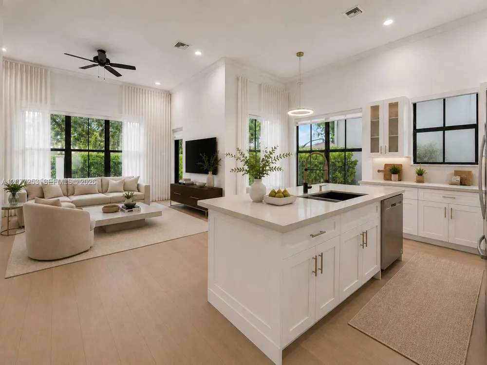 8527 NW 39th Ct Cooper City, FL 33024