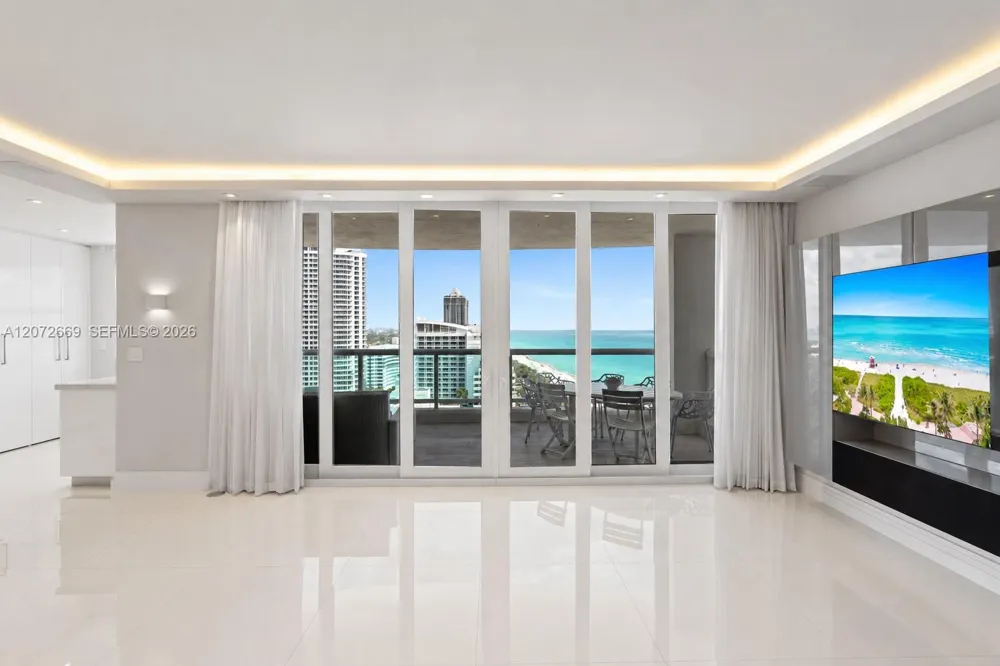 4201 Collins Ave #2202 Miami Beach, FL 33140