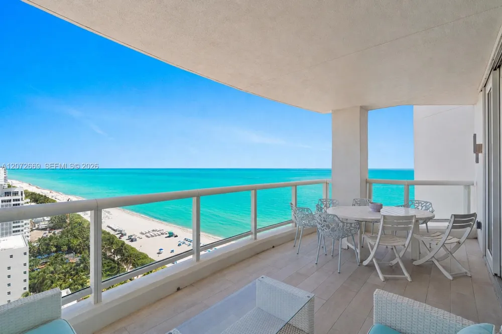 4201 Collins Ave #2202 Miami Beach, FL 33140