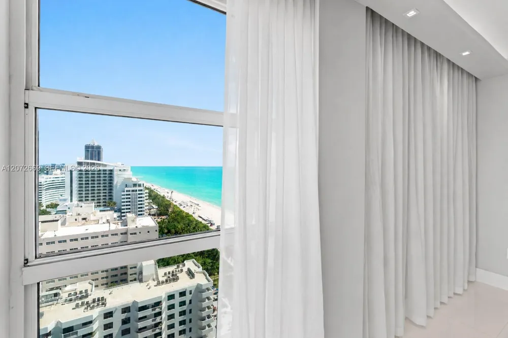 4201 Collins Ave #2202 Miami Beach, FL 33140