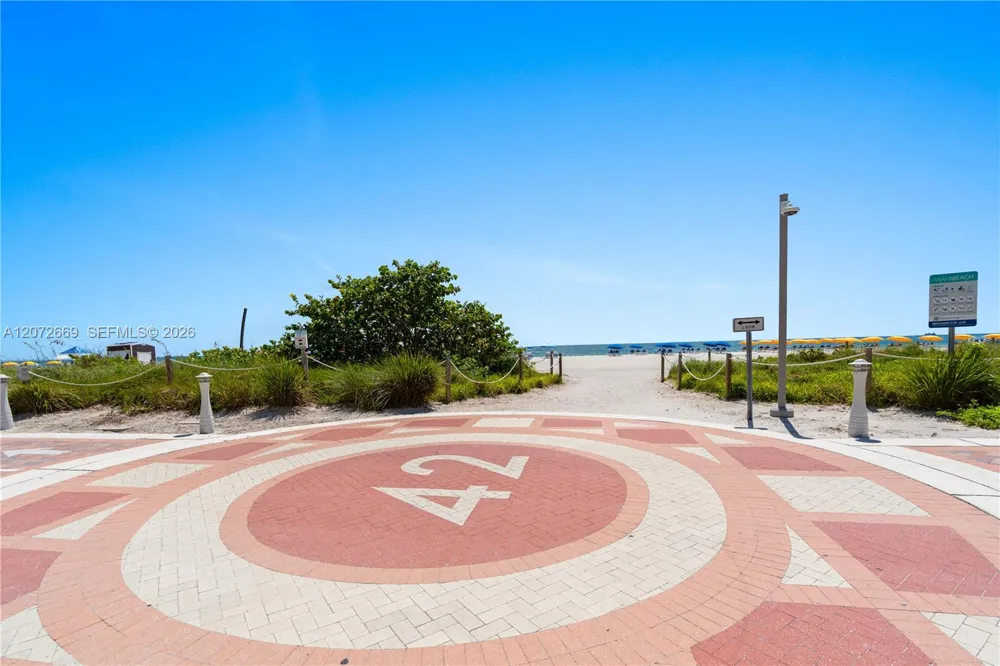 4201 Collins Ave #2202 Miami Beach, FL 33140