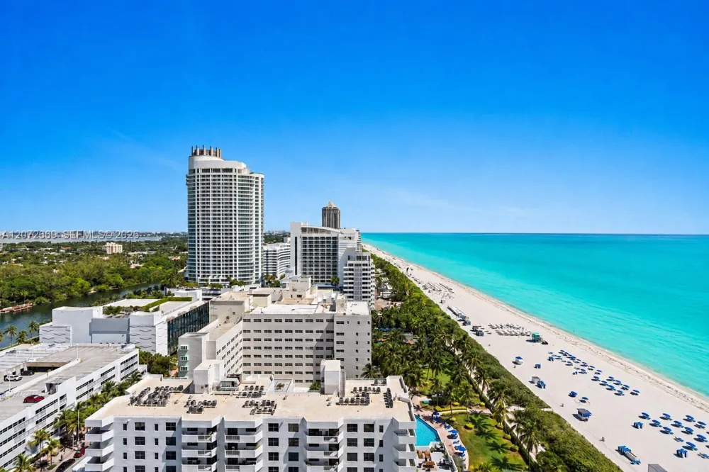 4201 Collins Ave #2202 Miami Beach, FL 33140