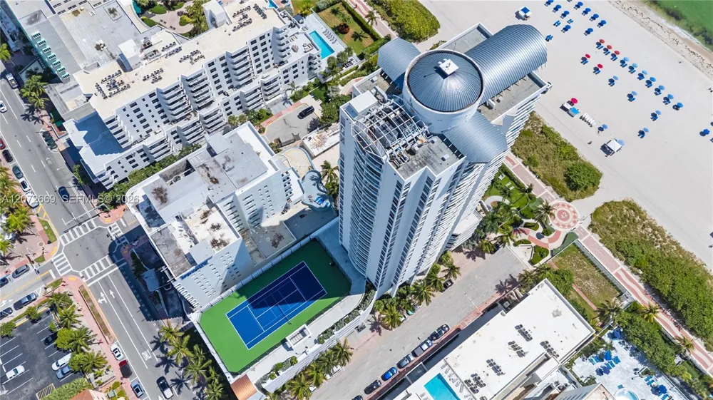 4201 Collins Ave #2202 Miami Beach, FL 33140