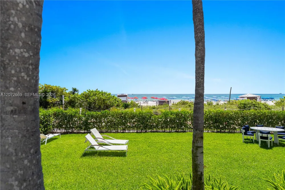 4201 Collins Ave #2202 Miami Beach, FL 33140