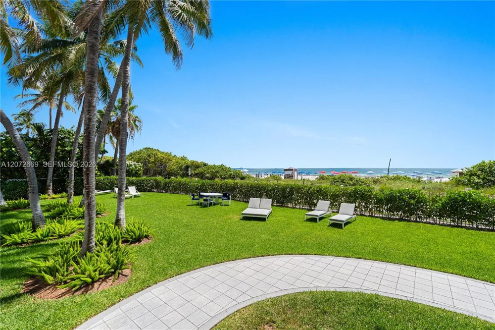 4201 Collins Ave #2202 Miami Beach, FL 33140