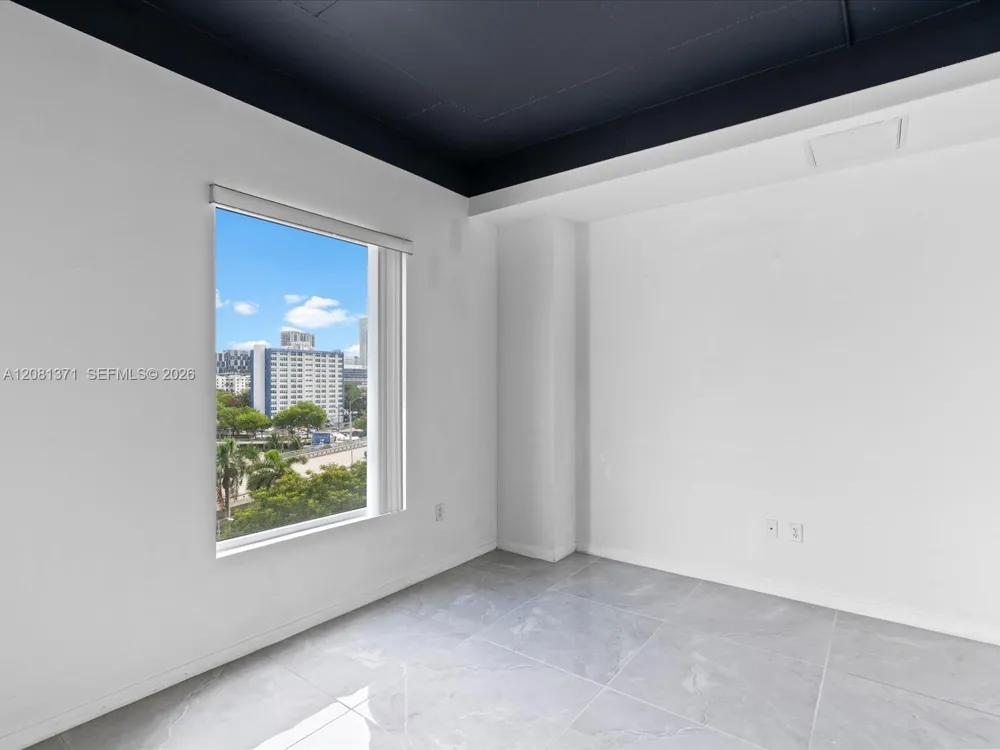 10 SW South River Dr #715 Miami, FL 33130