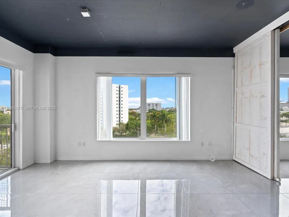 10 SW South River Dr #715 Miami, FL 33130