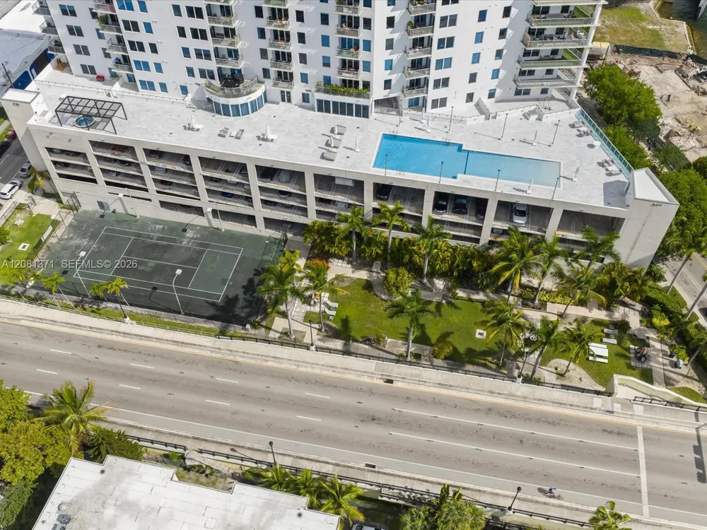 10 SW South River Dr #715 Miami, FL 33130