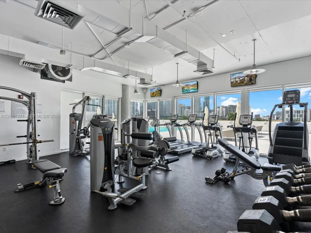 10 SW South River Dr #715 Miami, FL 33130