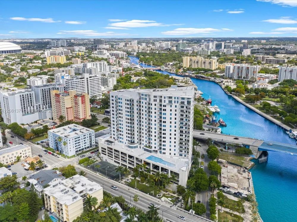 10 SW South River Dr #715 Miami, FL 33130