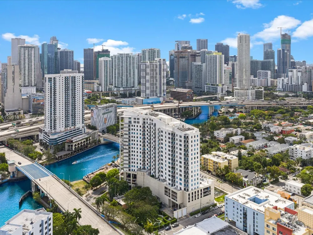 10 SW South River Dr #715 Miami, FL 33130