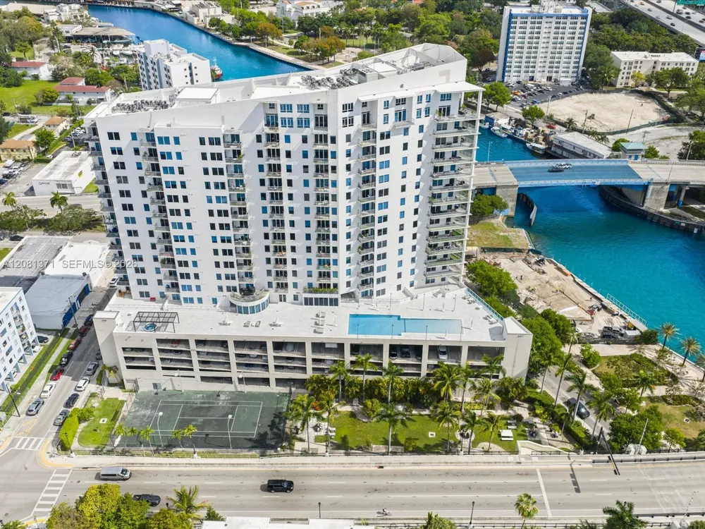 10 SW South River Dr #715 Miami, FL 33130
