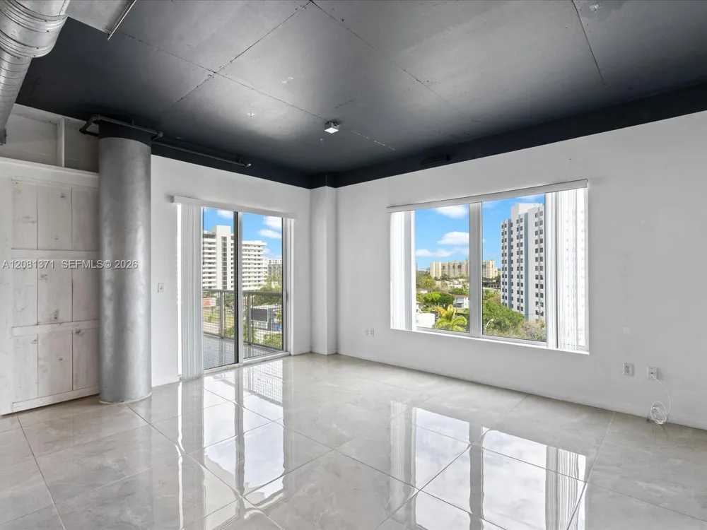 10 SW South River Dr #715 Miami, FL 33130