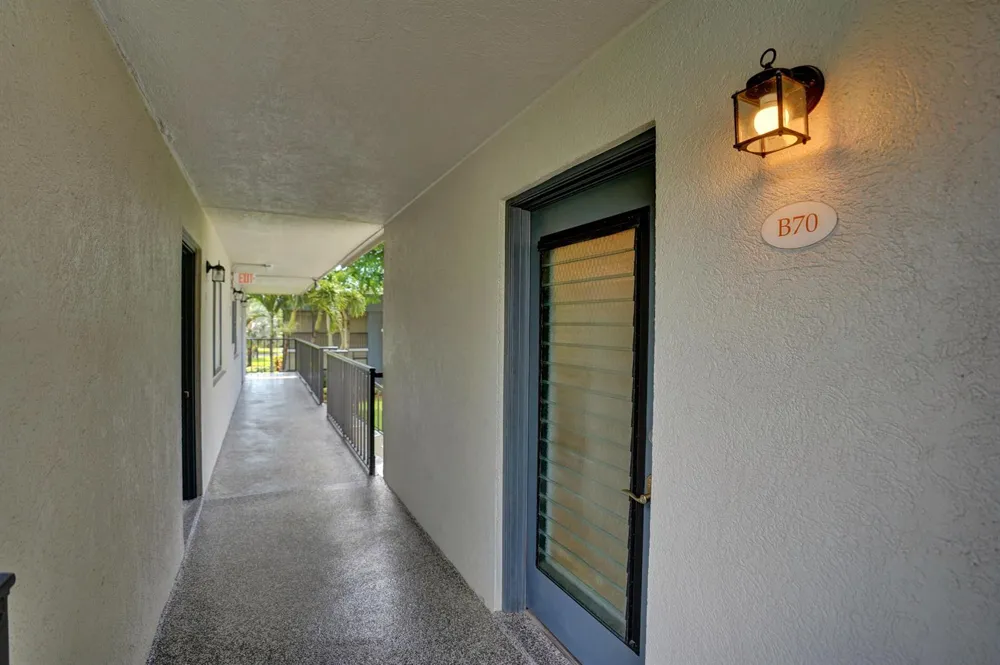 15036 Ashland Lane #B 70 Delray Beach, FL 33484