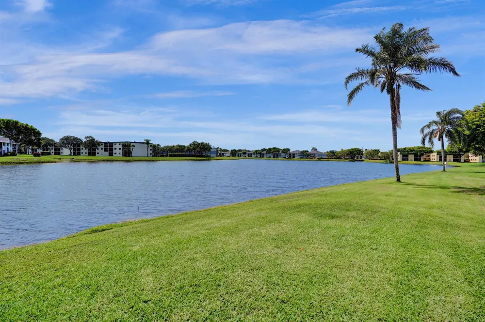 15036 Ashland Lane #B 70 Delray Beach, FL 33484
