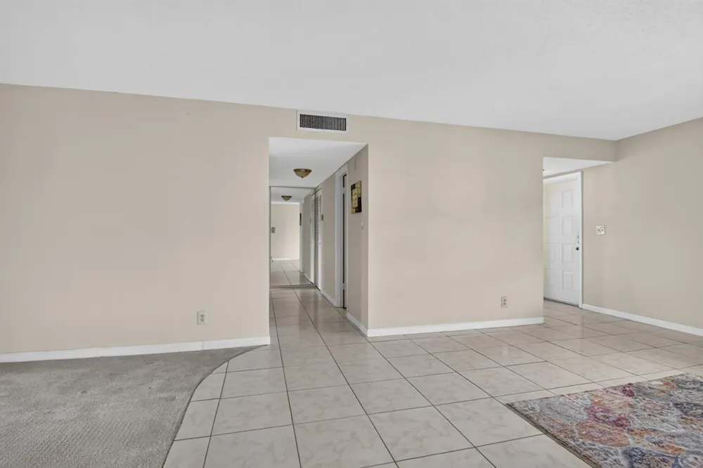 4140 NW 44TH AVENUE #411 Lauderdale Lakes, FL 33319