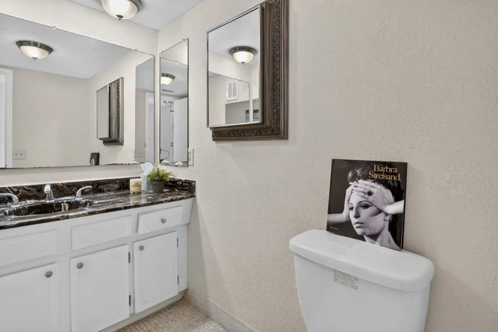4140 NW 44TH AVENUE #411 Lauderdale Lakes, FL 33319