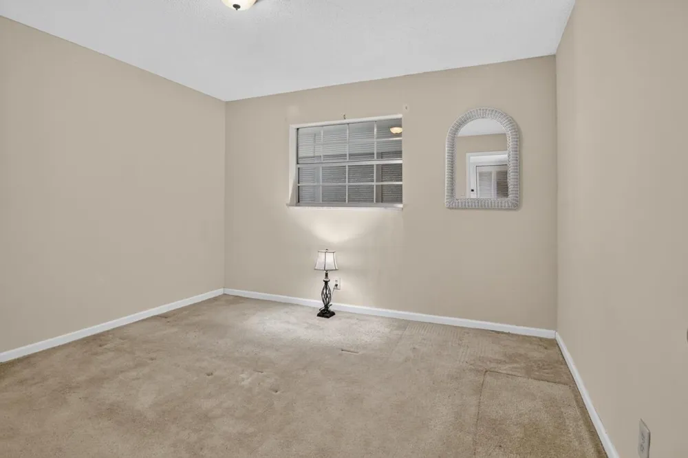 4140 NW 44TH AVENUE #411 Lauderdale Lakes, FL 33319