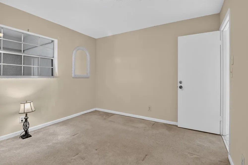 4140 NW 44TH AVENUE #411 Lauderdale Lakes, FL 33319