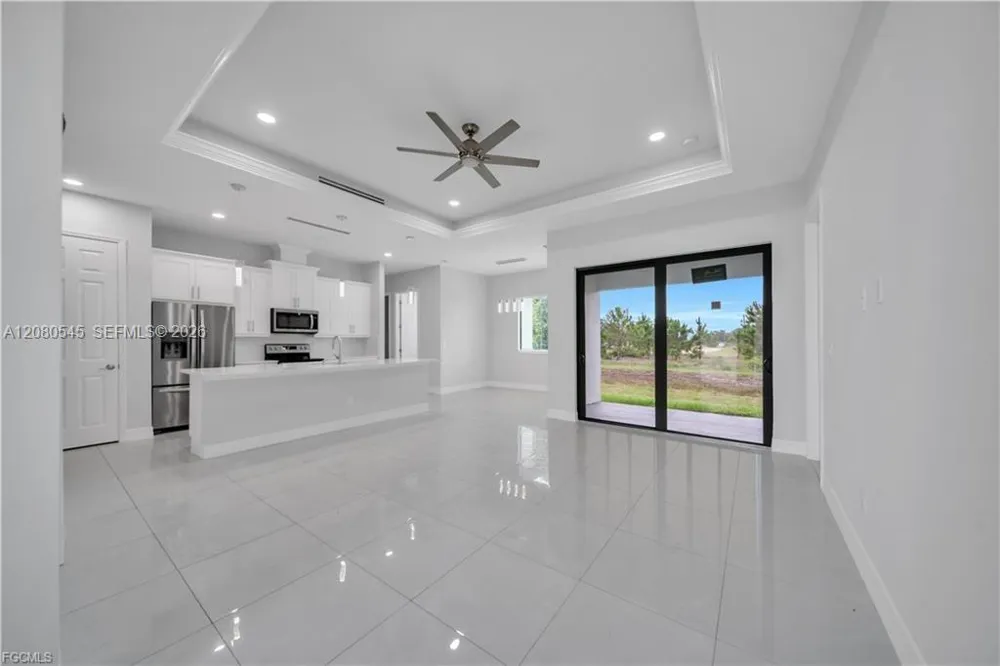 3509 38th ST SW Lehigh Acres, FL 33976
