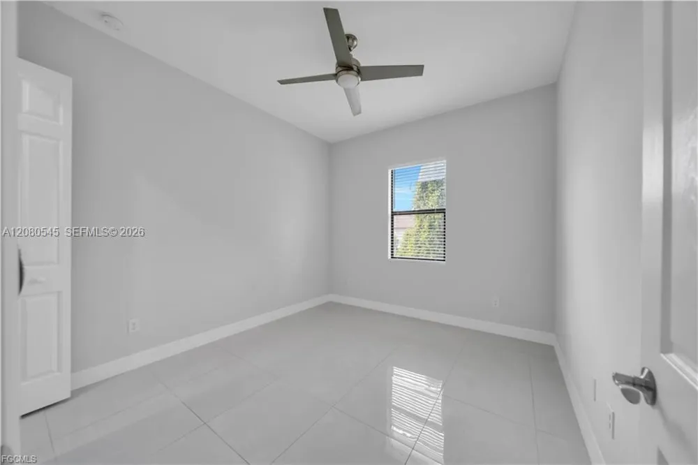 3509 38th ST SW Lehigh Acres, FL 33976