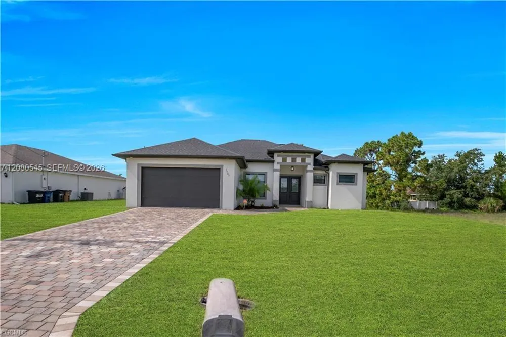 3509 38th ST SW Lehigh Acres, FL 33976