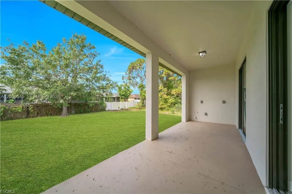 3509 38th ST SW Lehigh Acres, FL 33976