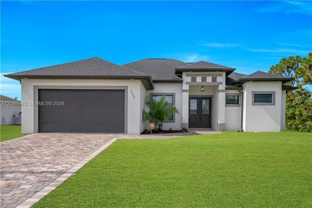 3509 38th ST SW Lehigh Acres, FL 33976