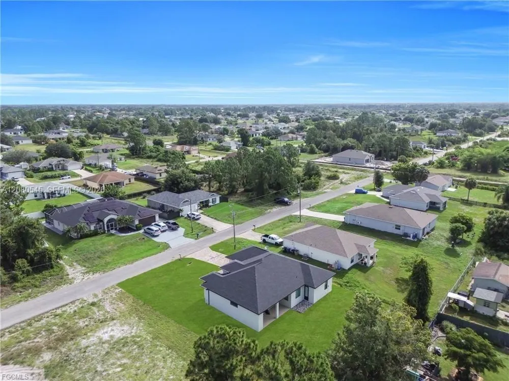 3509 38th ST SW Lehigh Acres, FL 33976