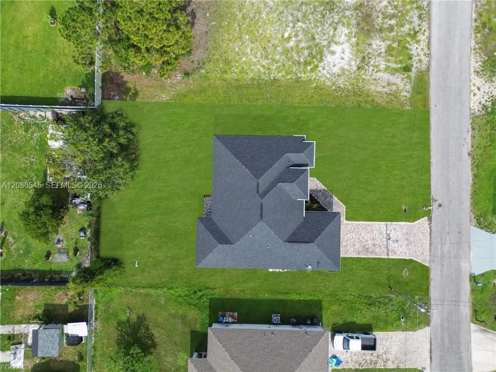 3509 38th ST SW Lehigh Acres, FL 33976
