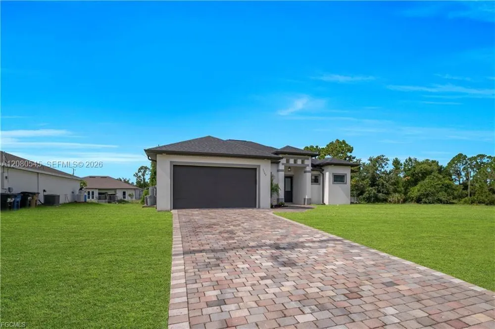 3509 38th ST SW Lehigh Acres, FL 33976