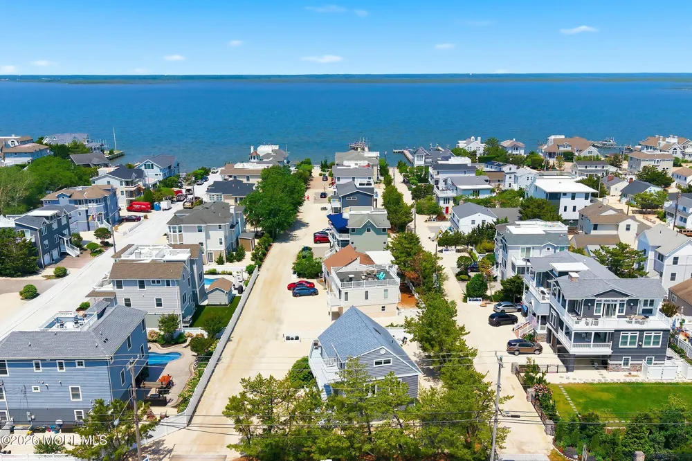 1018 Long Beach Boulevard Beach Haven, NJ 08008