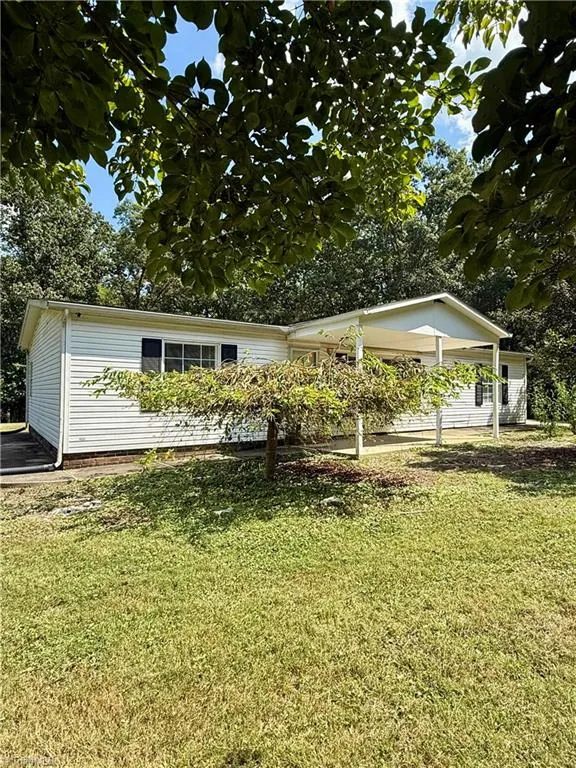185 Marlin Boulevard Mount Airy, NC 27030