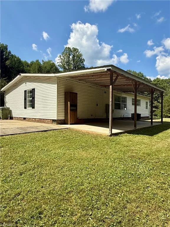185 Marlin Boulevard Mount Airy, NC 27030