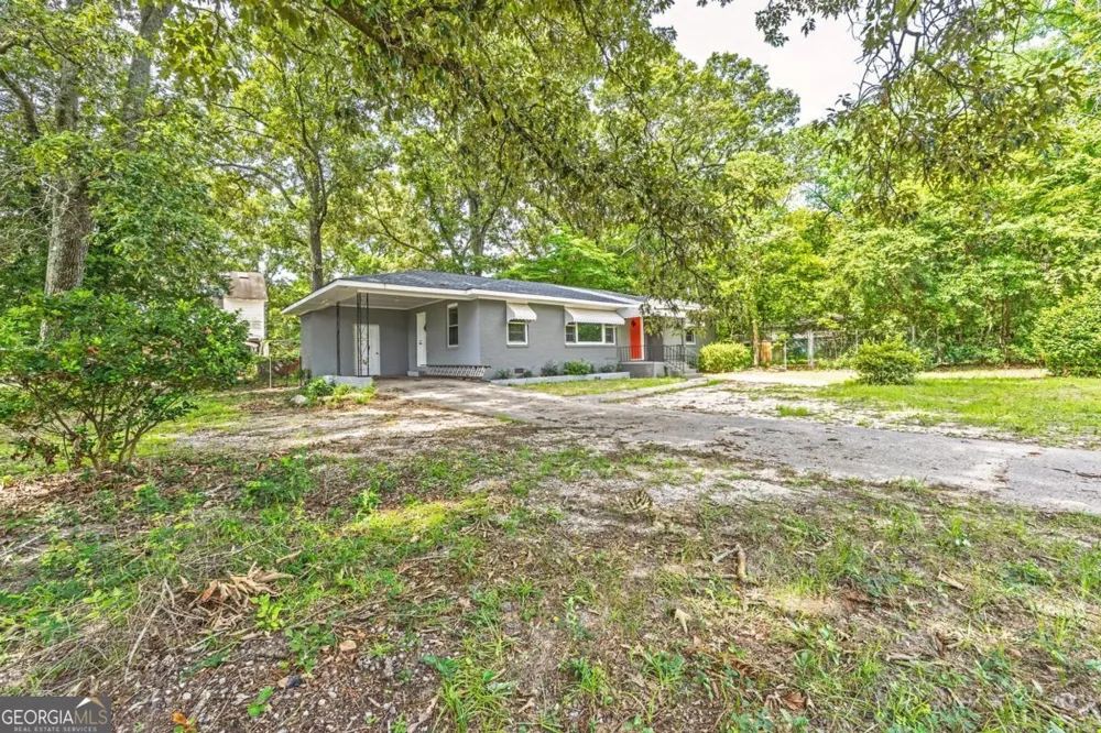 101 Sparta ST Warner Robins, GA 31088