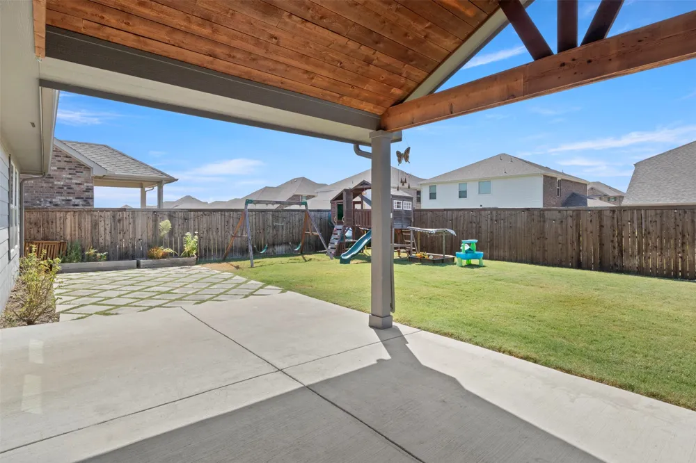 1612 Gold Mine Trail Aubrey, TX 76227