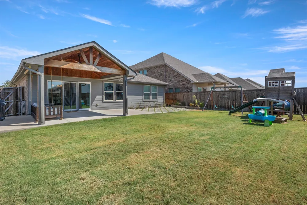 1612 Gold Mine Trail Aubrey, TX 76227