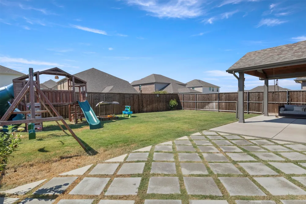 1612 Gold Mine Trail Aubrey, TX 76227