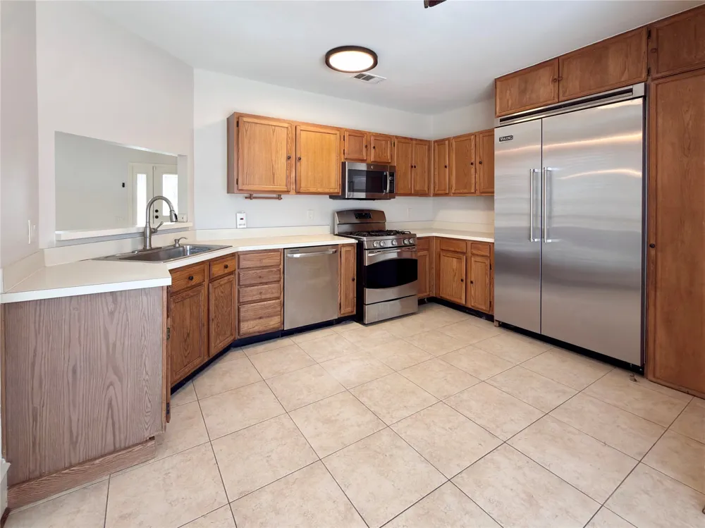 418 Newberry Street Grand Prairie, TX 75052