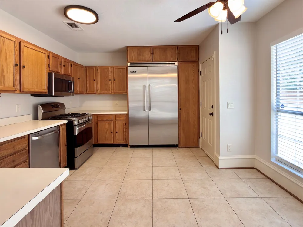 418 Newberry Street Grand Prairie, TX 75052