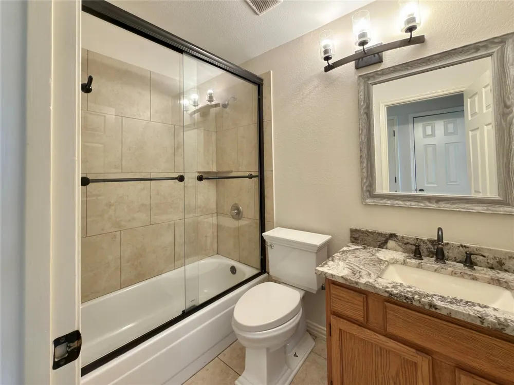 418 Newberry Street Grand Prairie, TX 75052