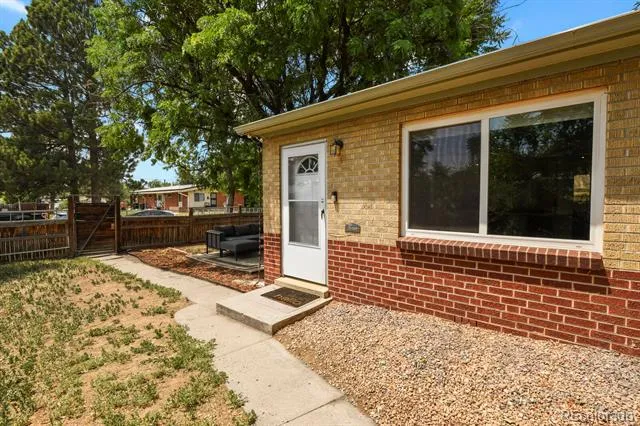 1534 Tamarac Street Denver, CO 80220