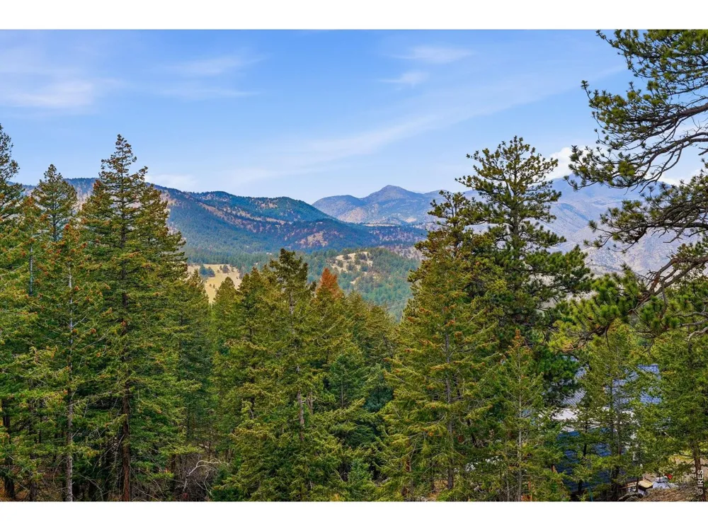 23068 Pinecrest Road Golden, CO 80401