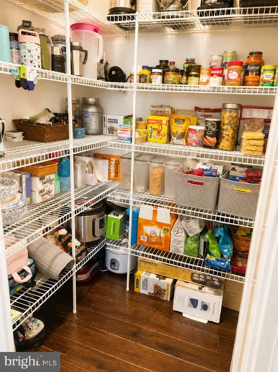 402 GARDENIA Mullica Hill, NJ 08062