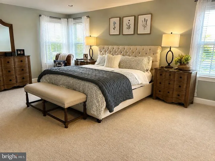 402 GARDENIA Mullica Hill, NJ 08062