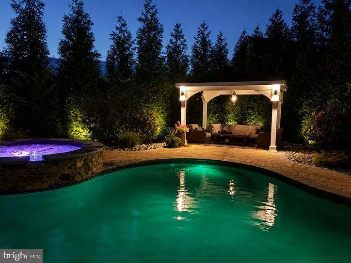 402 GARDENIA Mullica Hill, NJ 08062