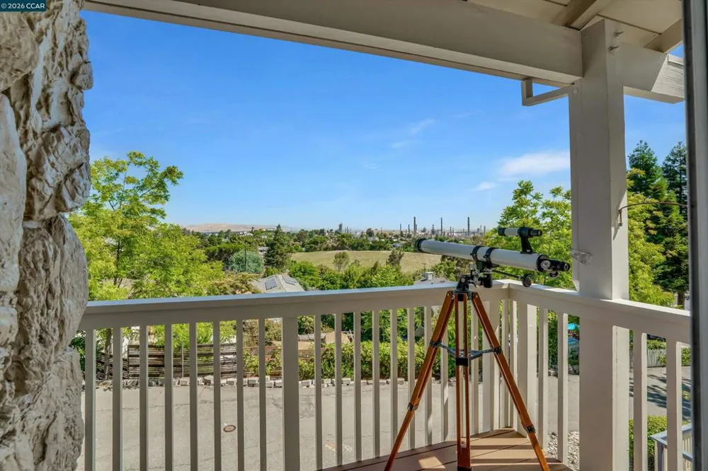 2271 Yale St Martinez, CA 94553