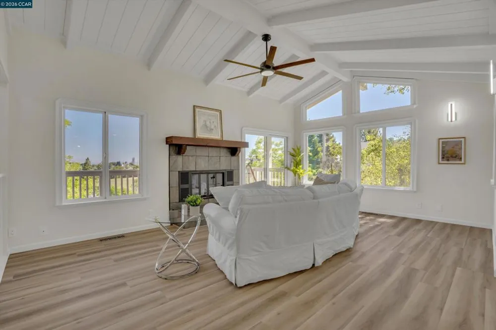2271 Yale St Martinez, CA 94553